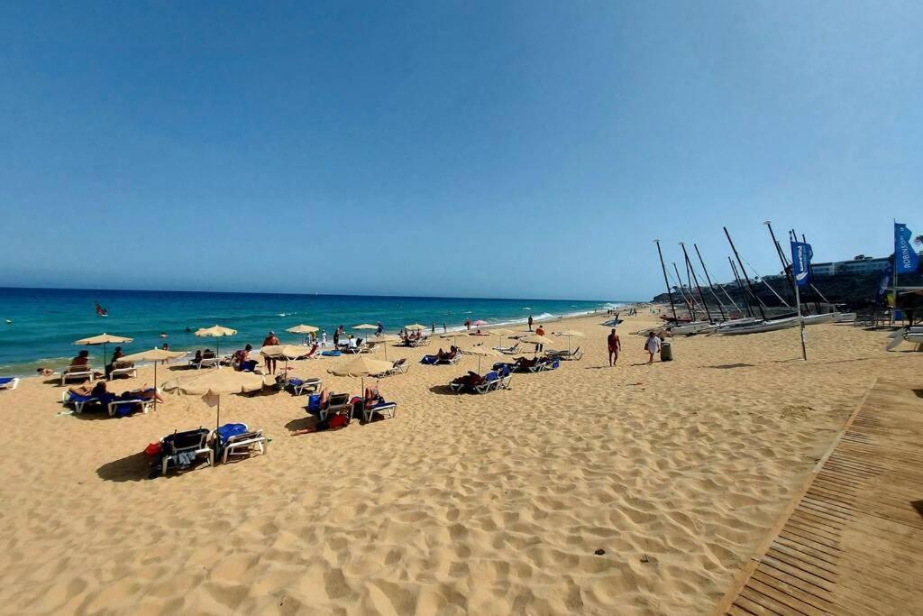 Playa Jandia Amplio Apartamento En La Playa Del Esquinzo מראה חיצוני תמונה