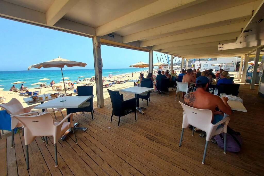 Playa Jandia Amplio Apartamento En La Playa Del Esquinzo מראה חיצוני תמונה